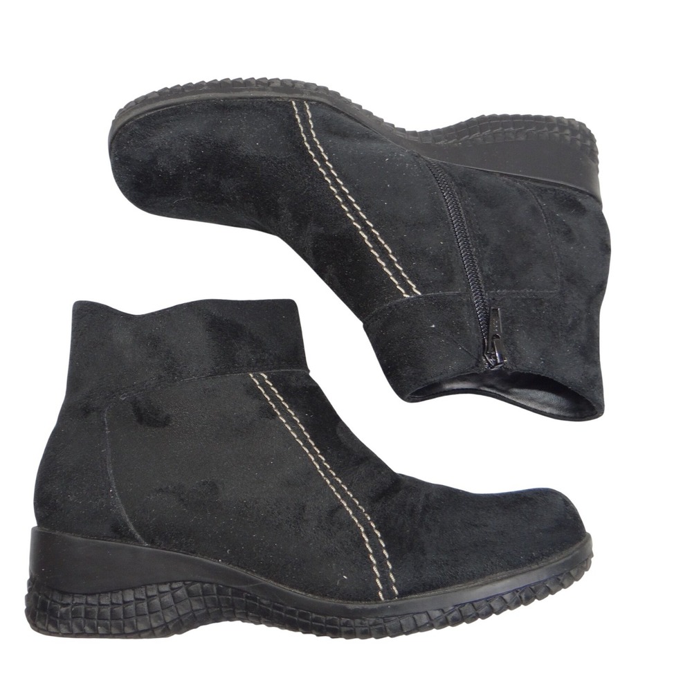 Basic Editions Women Black Suede‎ Side Zip Ankle Boots Wide Width Size 8